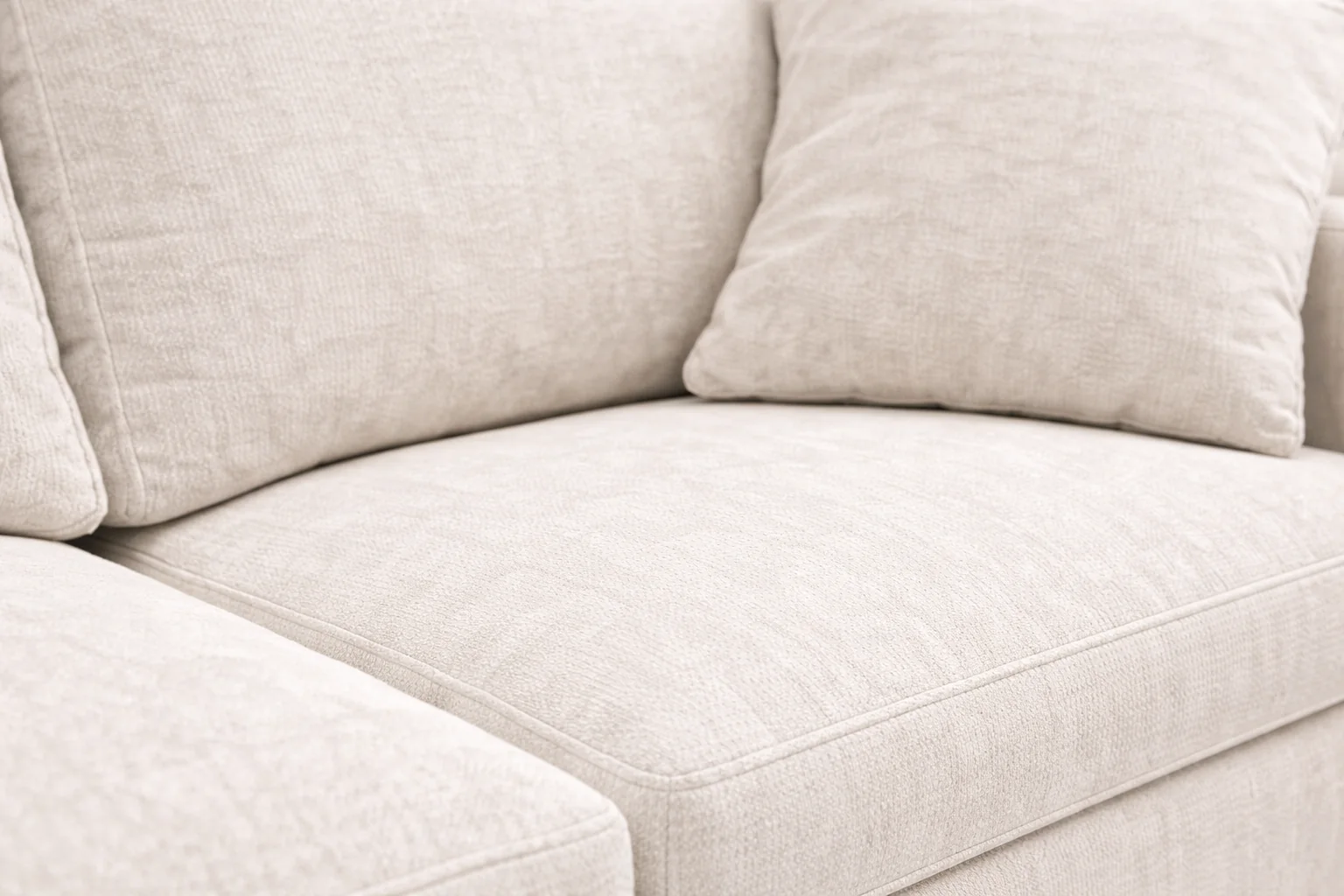 ARVA Alto 3-Seater Lifestyle